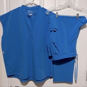 Figs Women’s Capri Blue scrub set